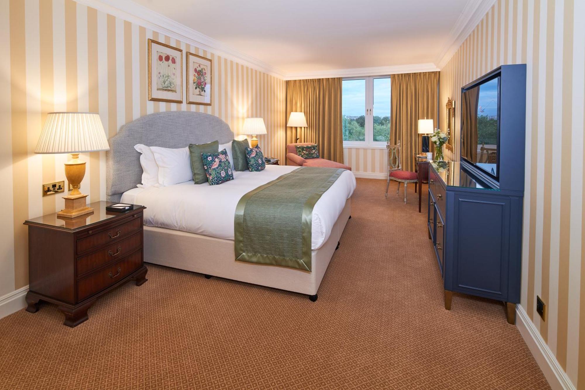 เชวอล ทอร์นีย์ คอร์ท แอท ไฮด์ ปาร์ค Aparthotel ลอนดอน ภายนอก รูปภาพ