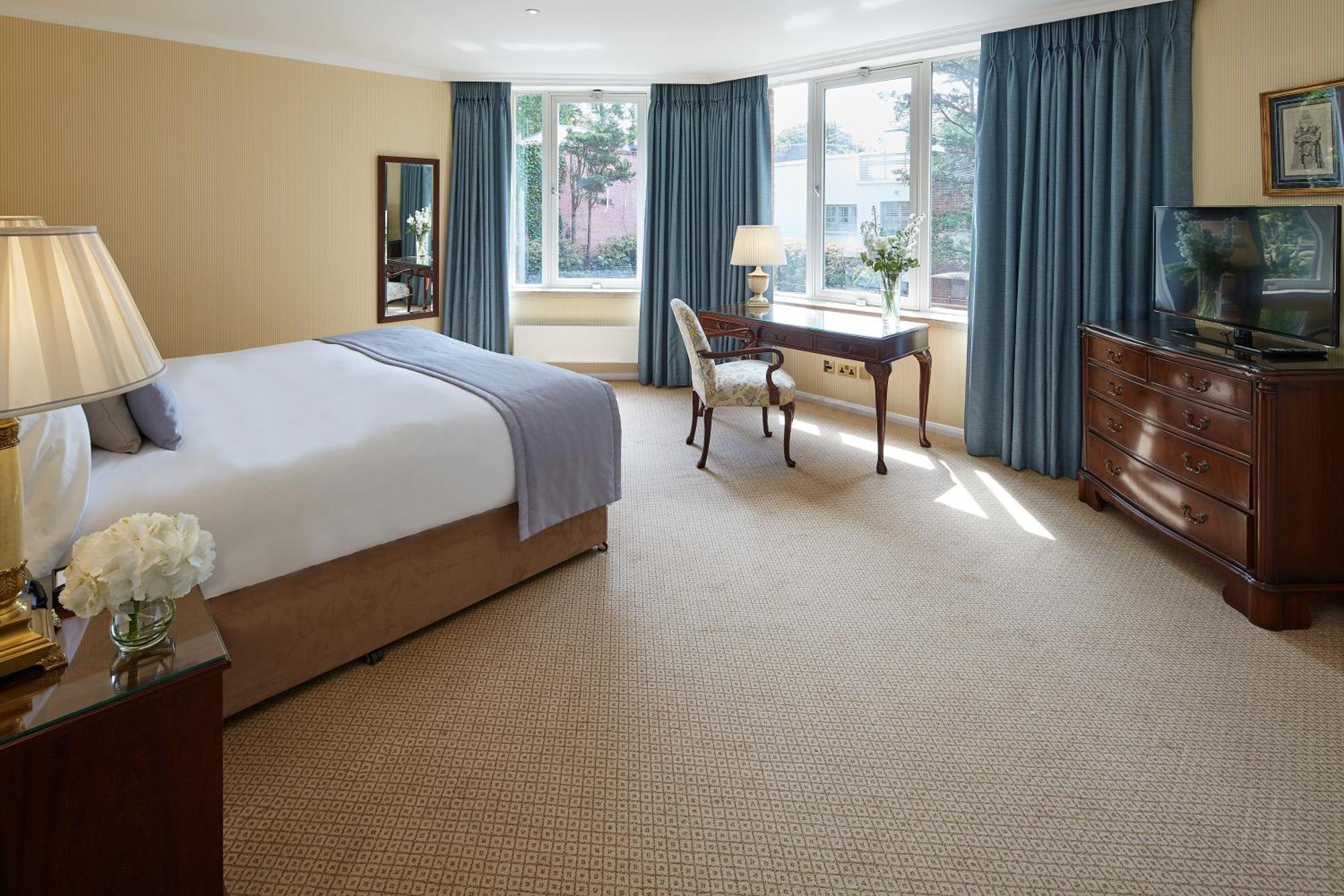เชวอล ทอร์นีย์ คอร์ท แอท ไฮด์ ปาร์ค Aparthotel ลอนดอน ภายนอก รูปภาพ