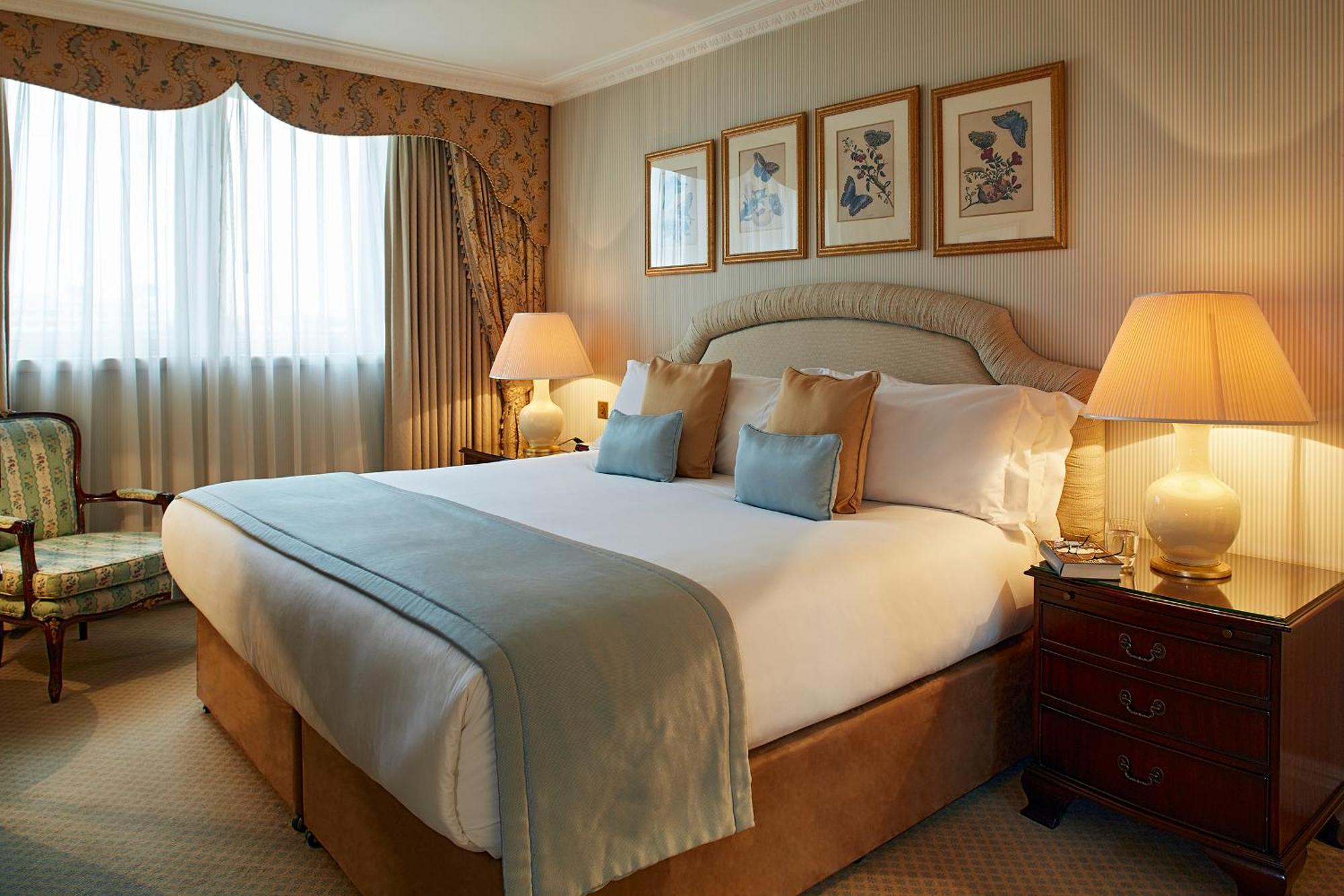 เชวอล ทอร์นีย์ คอร์ท แอท ไฮด์ ปาร์ค Aparthotel ลอนดอน ภายนอก รูปภาพ