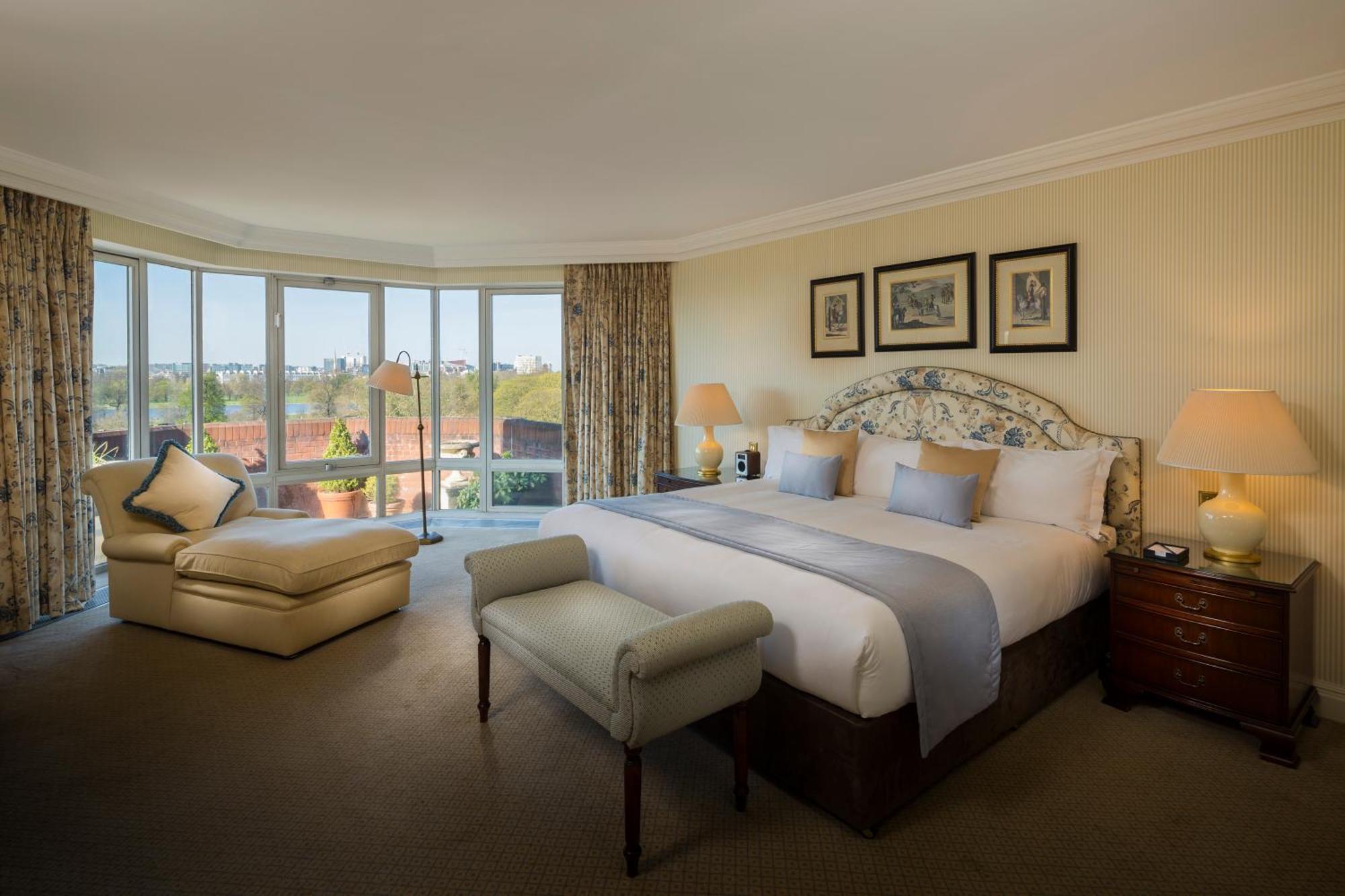 เชวอล ทอร์นีย์ คอร์ท แอท ไฮด์ ปาร์ค Aparthotel ลอนดอน ภายนอก รูปภาพ